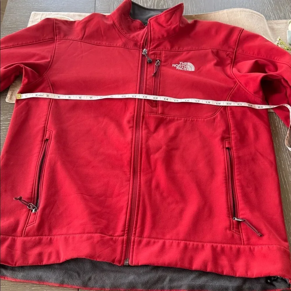 The North Face APEX Softshell Men's Red Performance Jacket Zipper Up Size L GUC